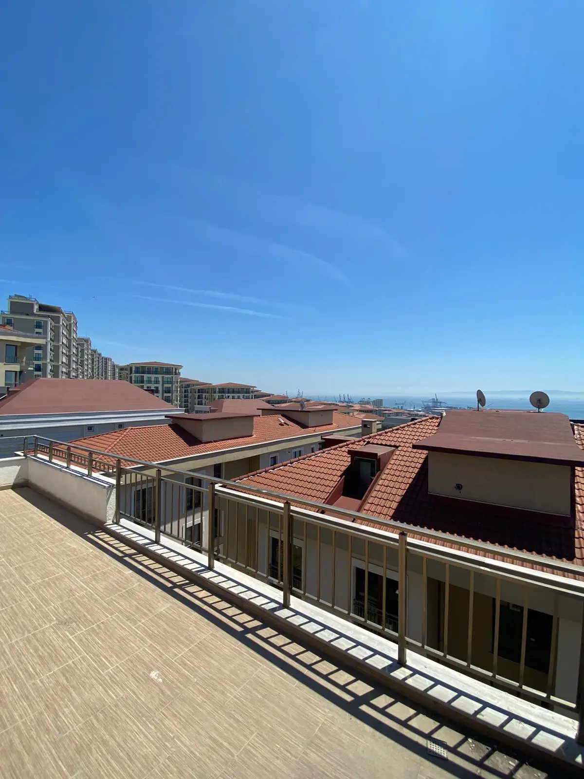 Apartment for sale in a Compound in Beylikdüzü area