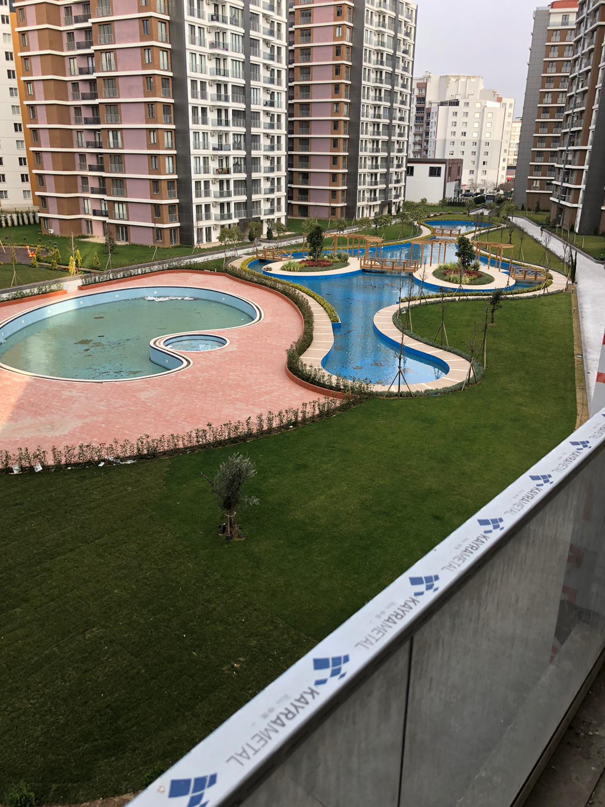 4+1 Apartment for sale In Beylikduzu