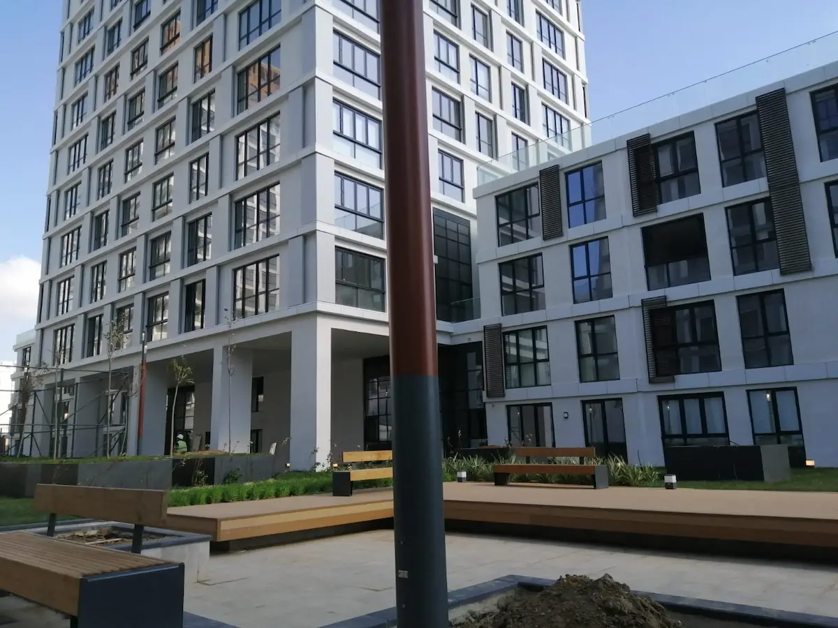 Image of Akzirve Strada