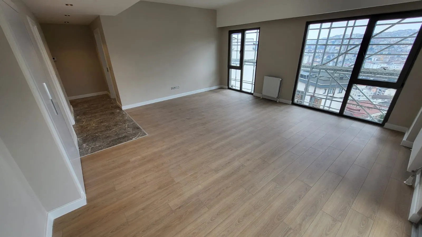 Image of Forev Modern Halic