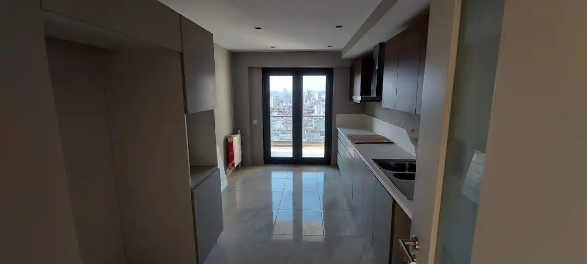 Image of Greenist Taras