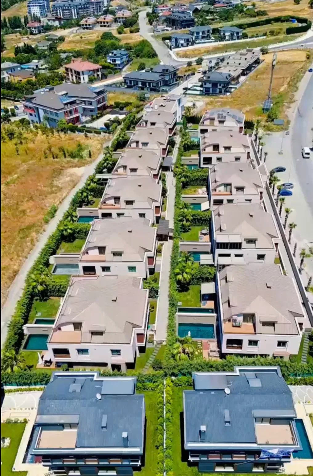 Luxury Smart Villa with Private Pool for Sale in Beylikdüzü Dereağzı – 5+2